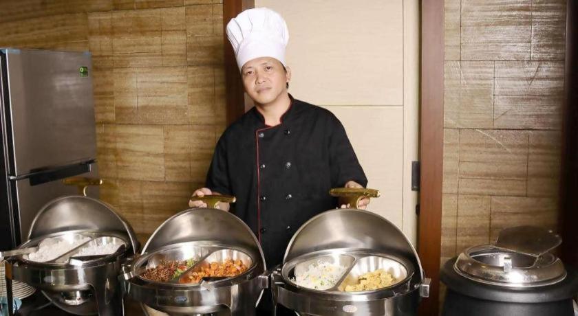 Biz Boulevard Hotel Манадо Екстериор снимка