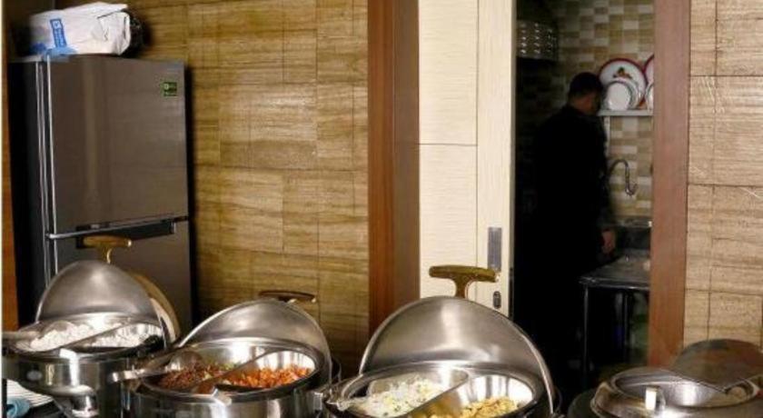 Biz Boulevard Hotel Манадо Екстериор снимка